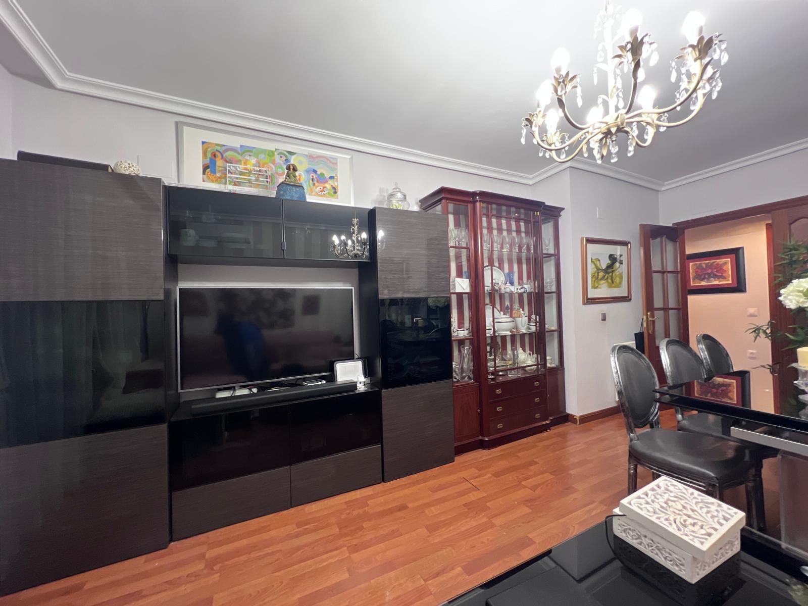 Living room of Flat for sale in Cáceres Capital  with Storage room