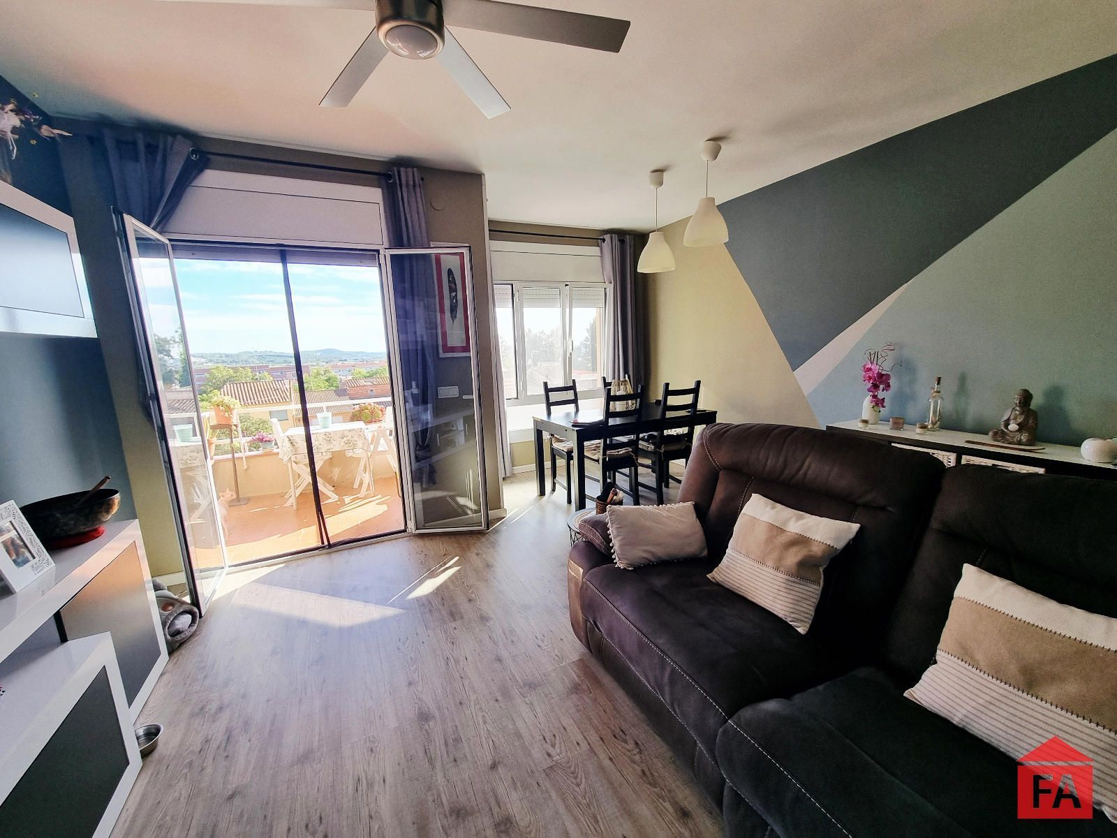 Sala d'estar de Pis en venda en L'Arboç amb Calefacció, Parquet i Terrassa