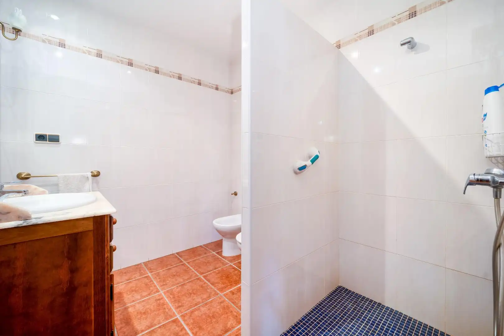 Bany de Casa o xalet en venda en San Martín de Pusa amb Aire condicionat, Calefacció i Jardí privat
