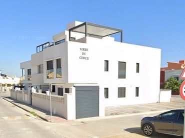 Apartament amb ascensor de lloguer a Calle Cabo Finisterre 12