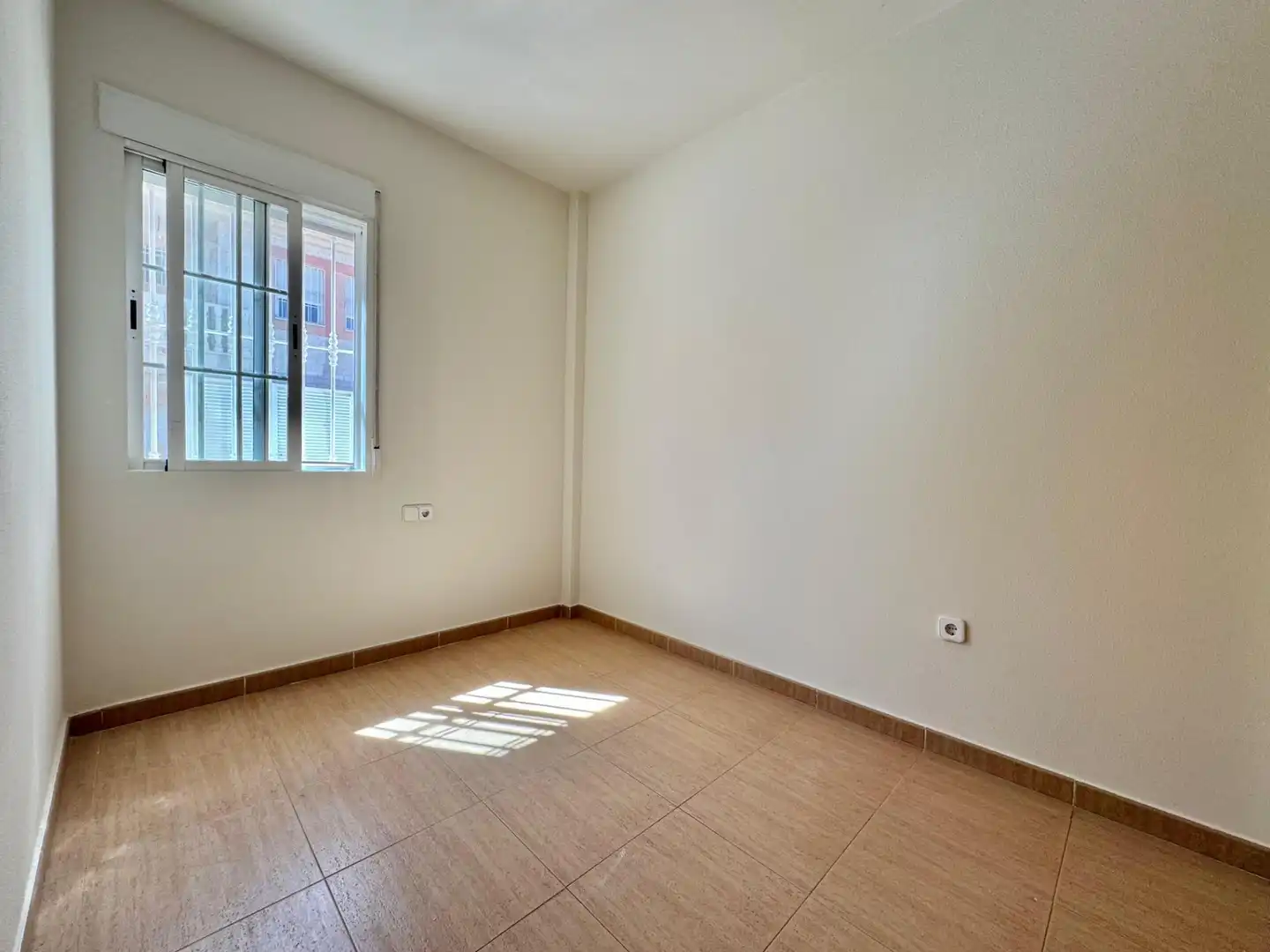 Habitación de Dúplex en venta en Murcia con Aire acondicionado, Terraza y Trastero