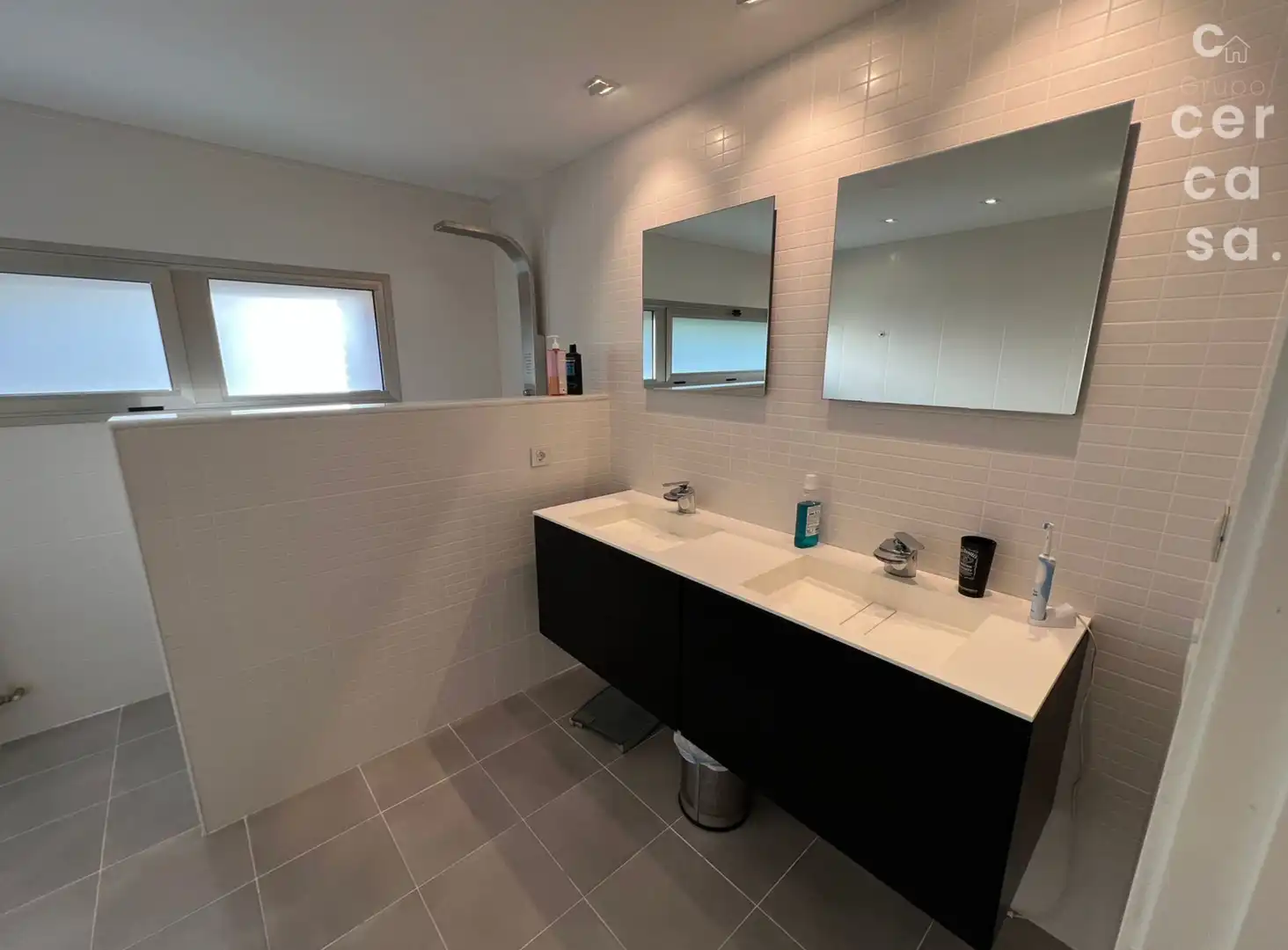 Bathroom of Houses for sale in Godella  with Private garden, Terrace and Swimming Pool