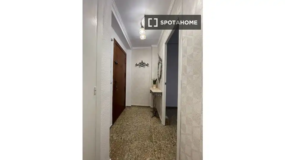 Room in Benimàmet