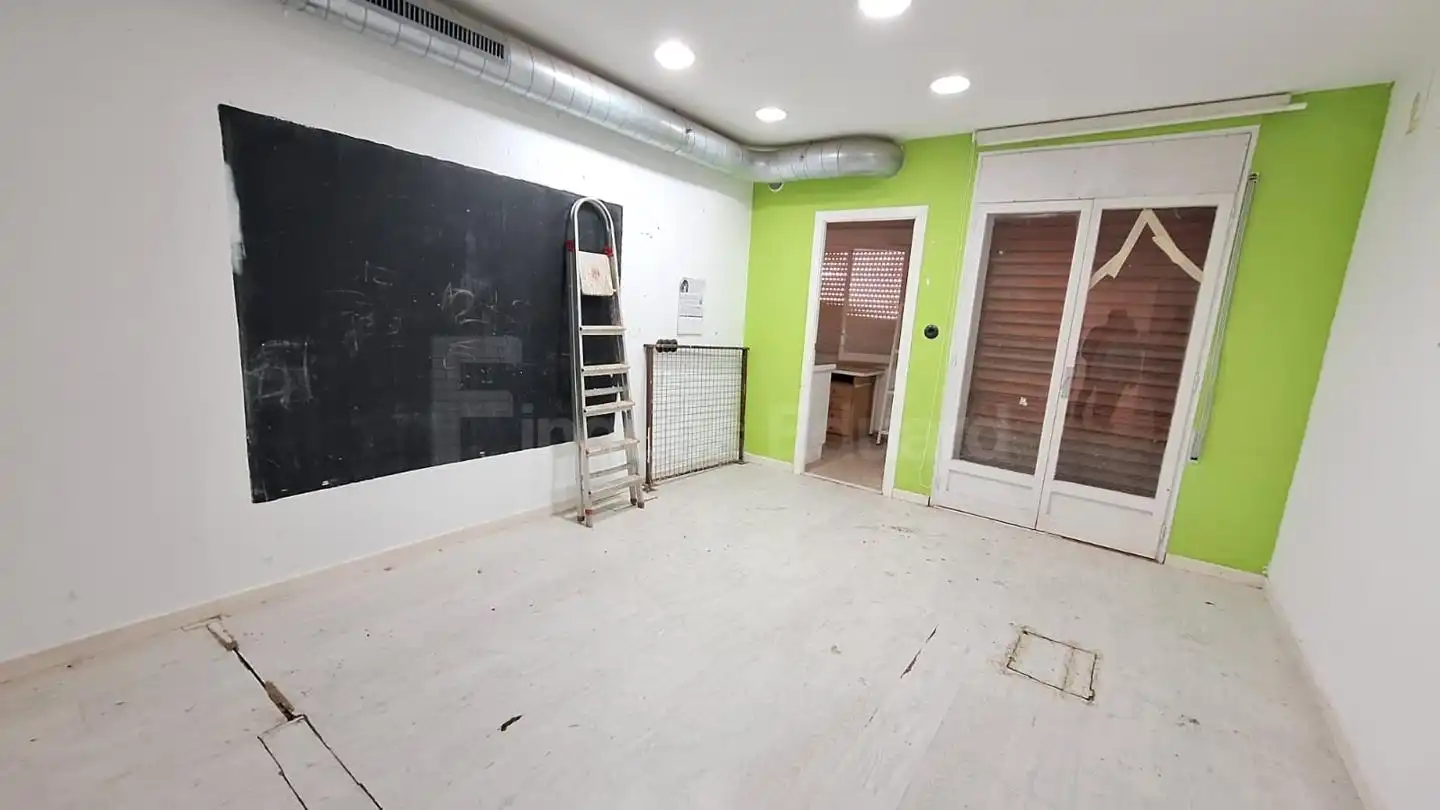 Business premises for sale in Nucli Urbà, imagen 21