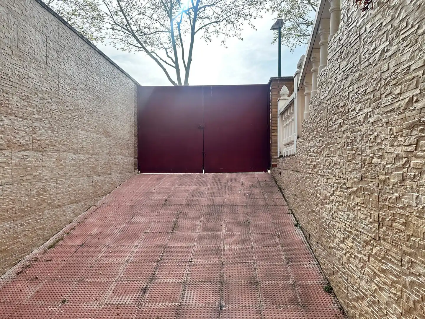 Casa adosada en venta en Calle Suiza, Nuevo Parque