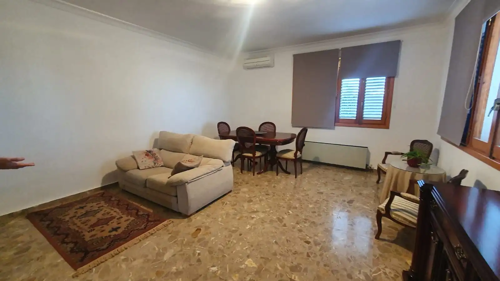 Sala de estar de Casa o chalet en venta en L'Alcúdia de Crespins con Piscina