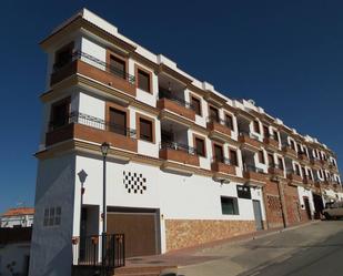 Vista exterior de Pis en venda en Alcolea amb Terrassa, Traster i Piscina comunitària