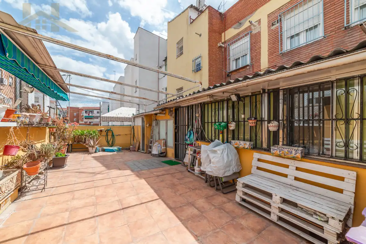 Exterior view of Flat for sale in Madrid  with Air Conditioner, Heating and Terrace