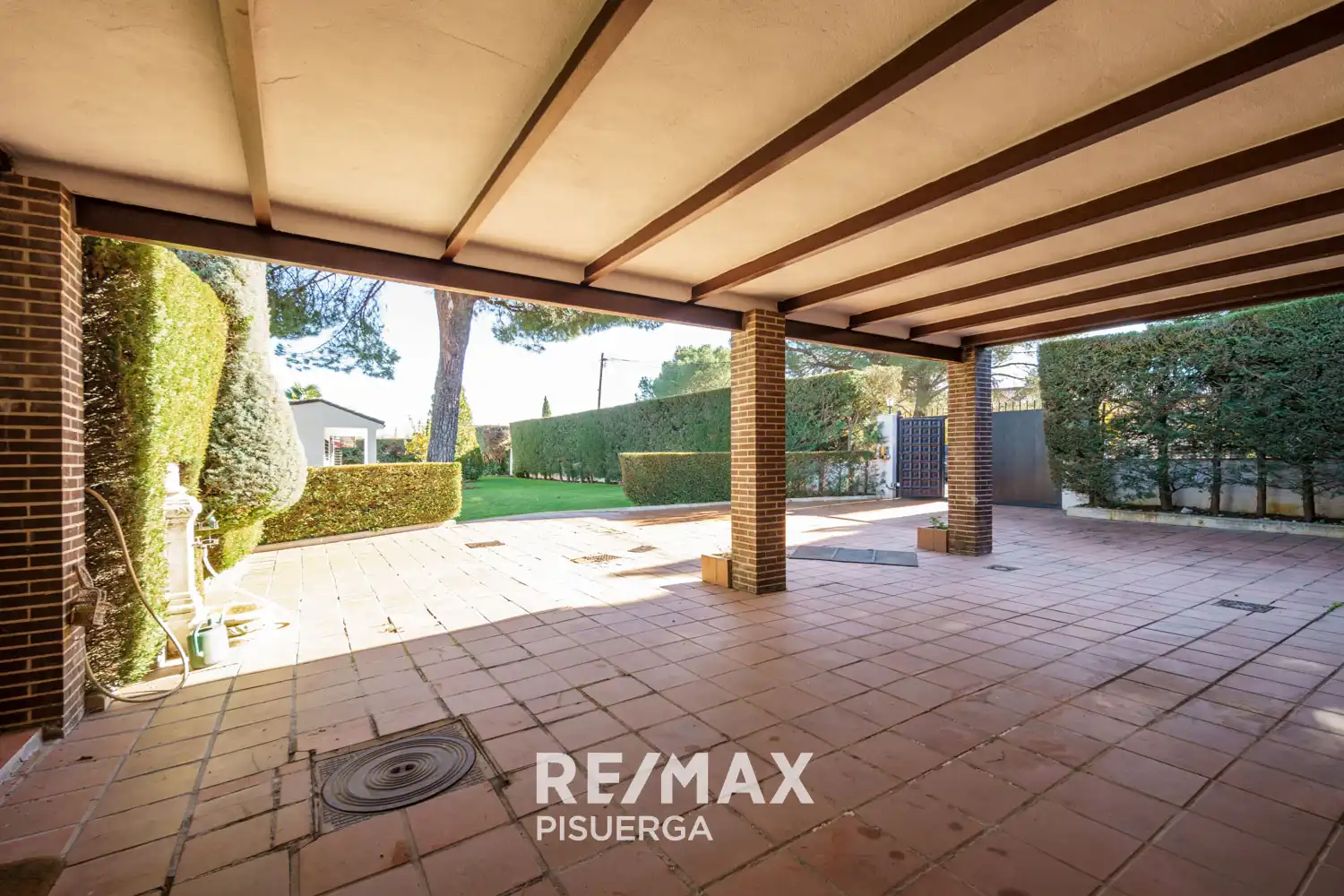 Jardí de Casa o xalet en venda en Tudela de Duero amb Calefacció, Jardí privat i Terrassa