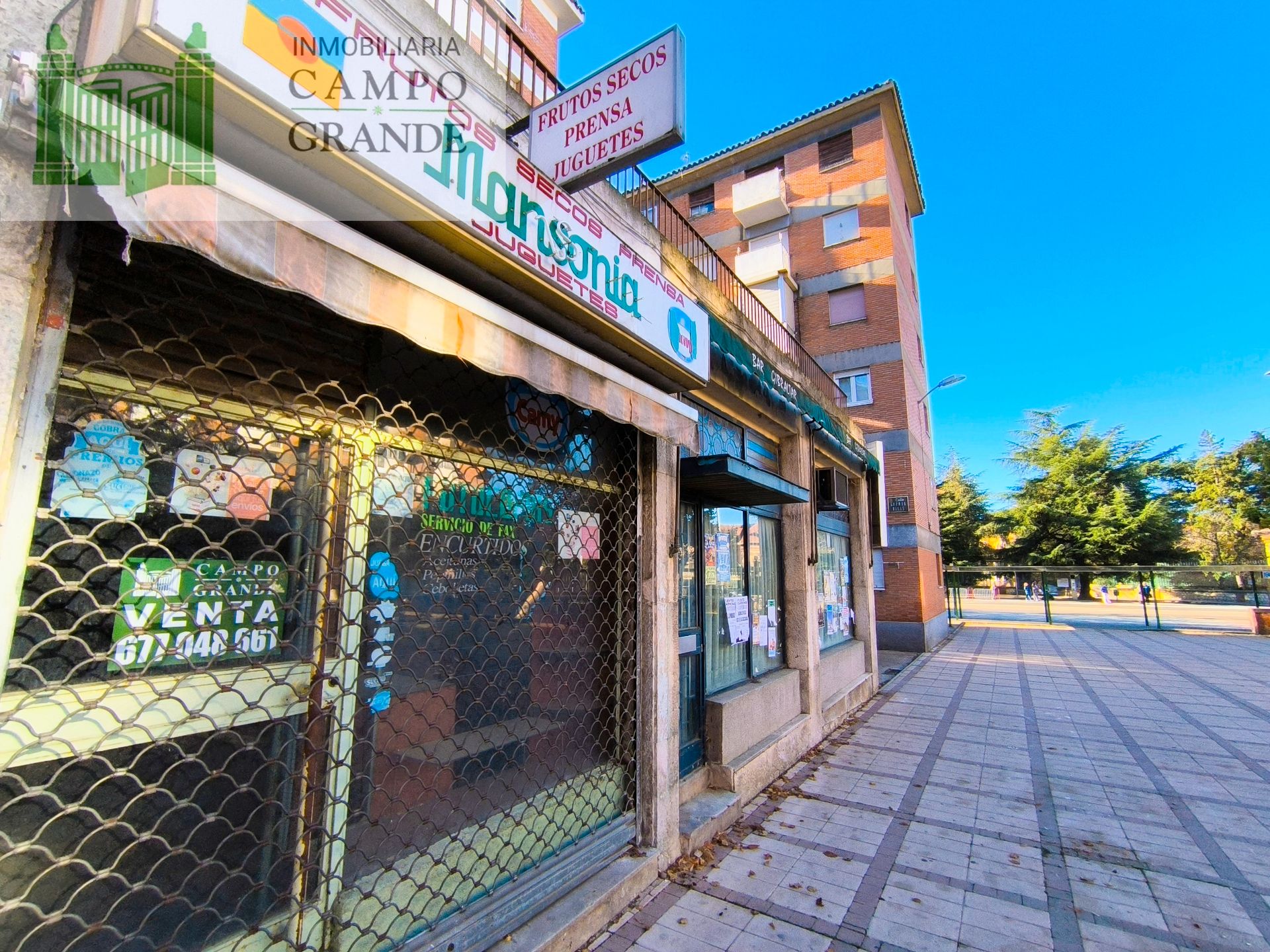 Vista exterior de Local en venta en Palencia Capital con Amueblado