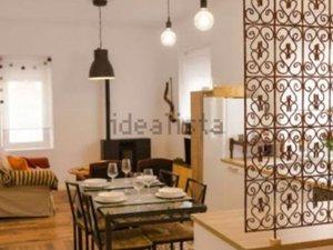 Dining room of Flat to rent in  Granada Capital  with Air Conditioner, Heating and Parquet flooring