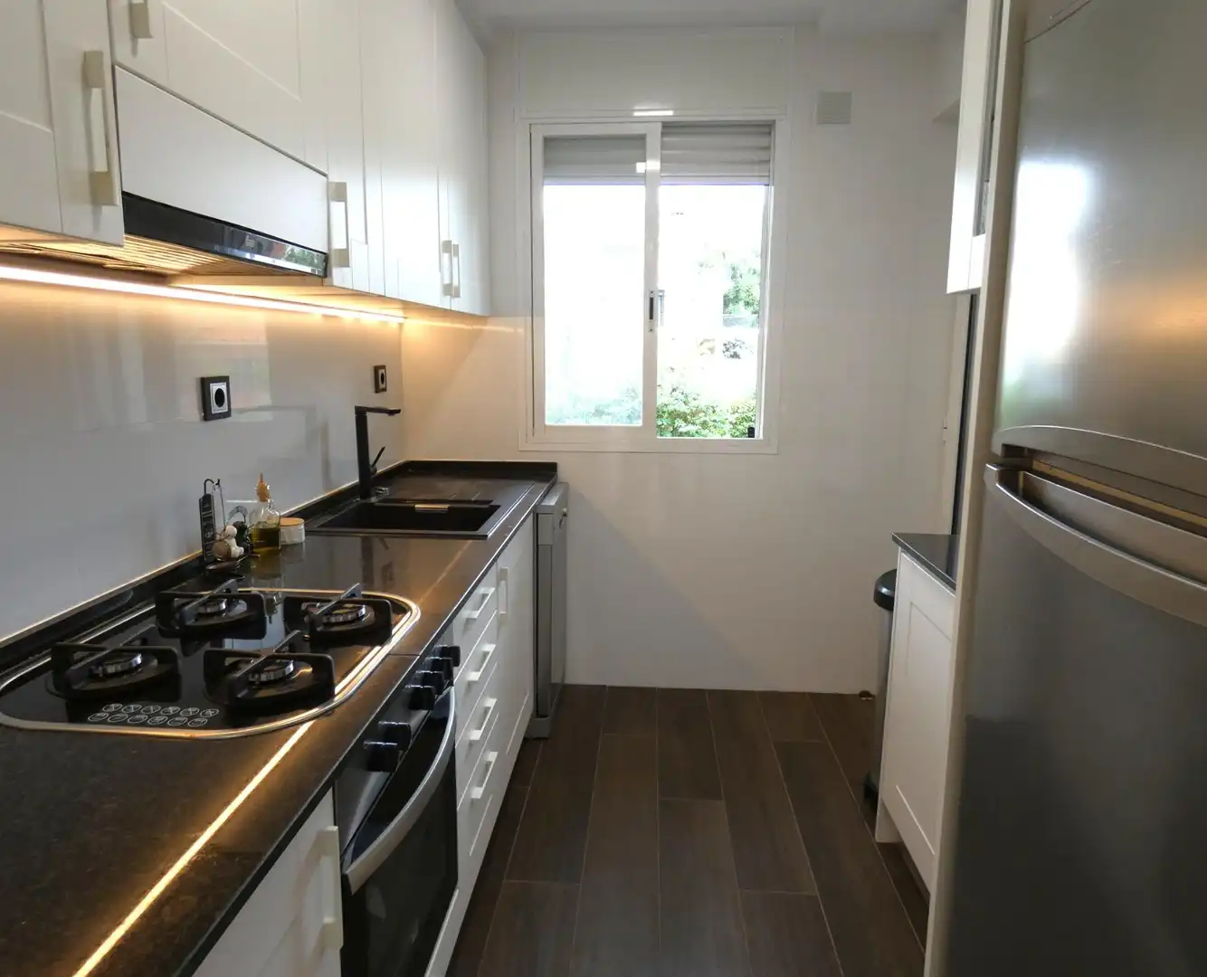 Kitchen of Flat for sale in Castelldefels  with Air Conditioner, Heating and Parquet flooring