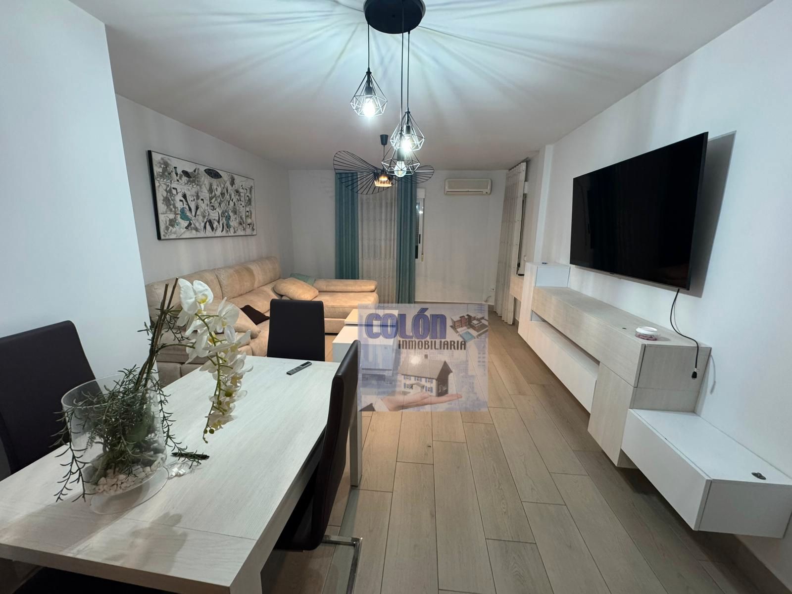 Living room of Flat for sale in Martos  with Air Conditioner and Balcony