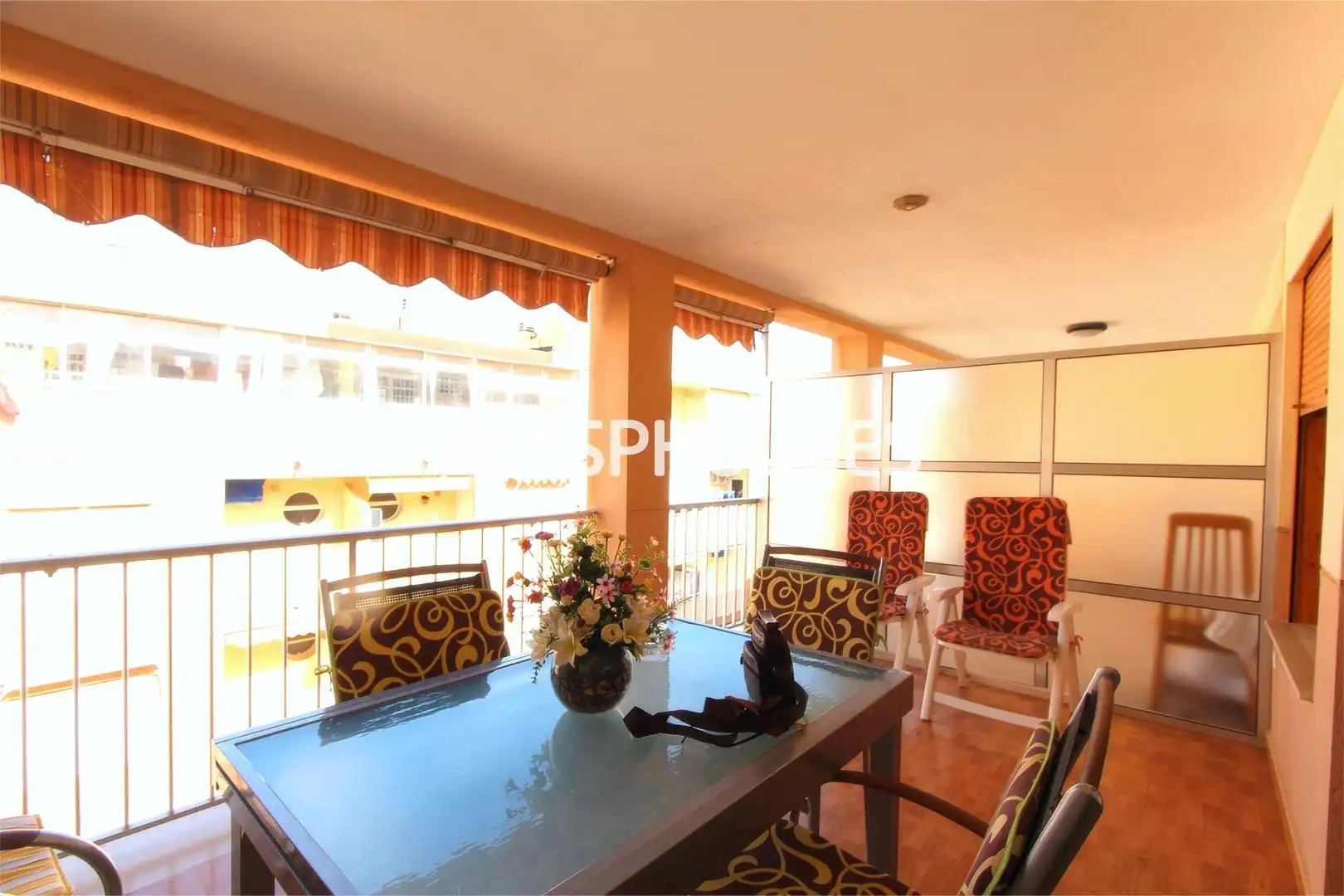 Vista exterior de Apartament en venda en Guardamar del Segura amb Terrassa, Moblat i Balcó