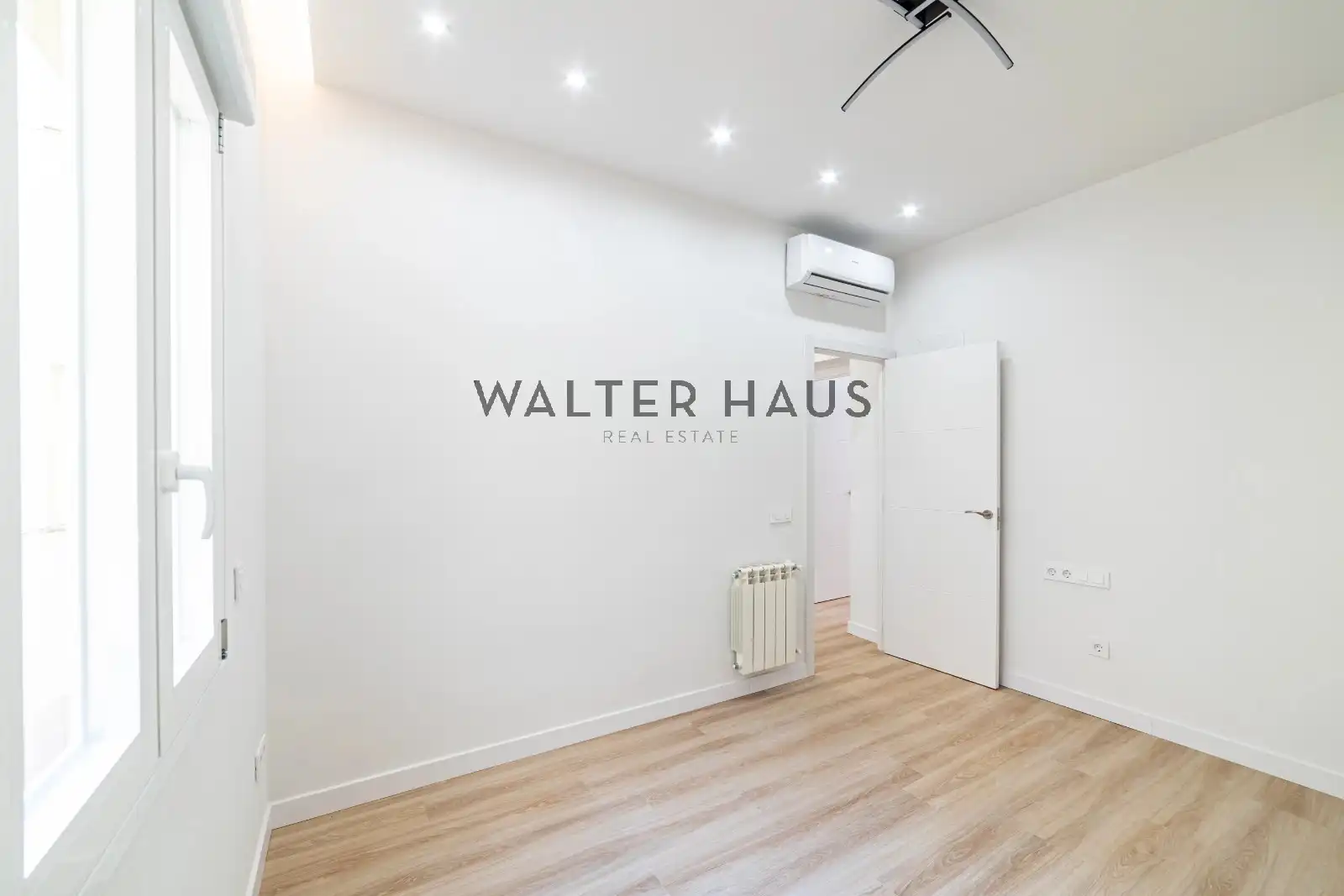Flat for rent in Madrid  with Air Conditioner, Heating and Storage room