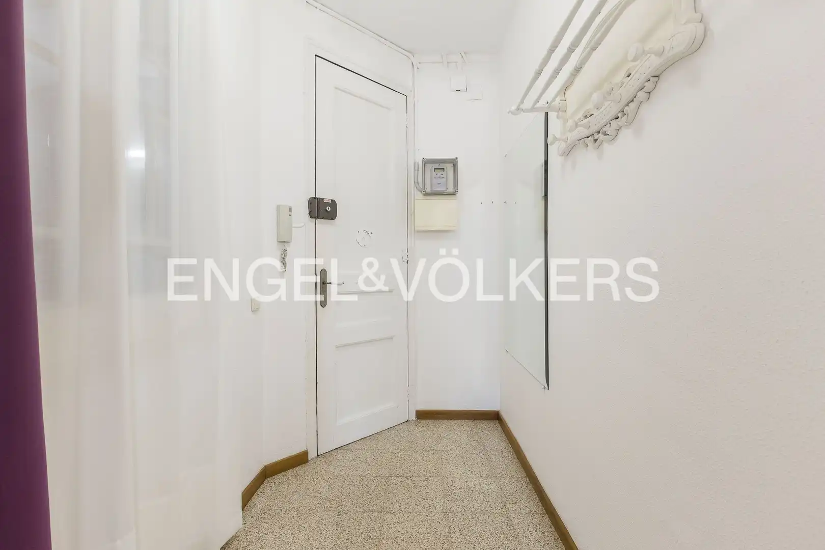 Flat for sale in Barcelona  with Air Conditioner, Heating and Terrace