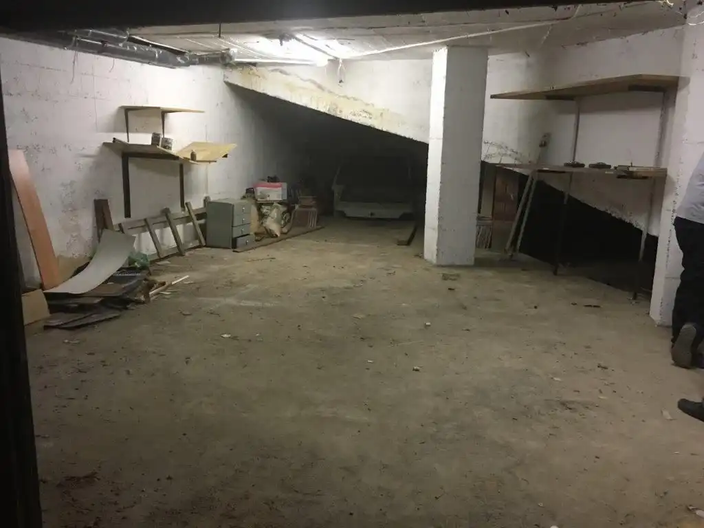 Business premises for sale in Carrer de la Torre de Taialà 40, imagen 32