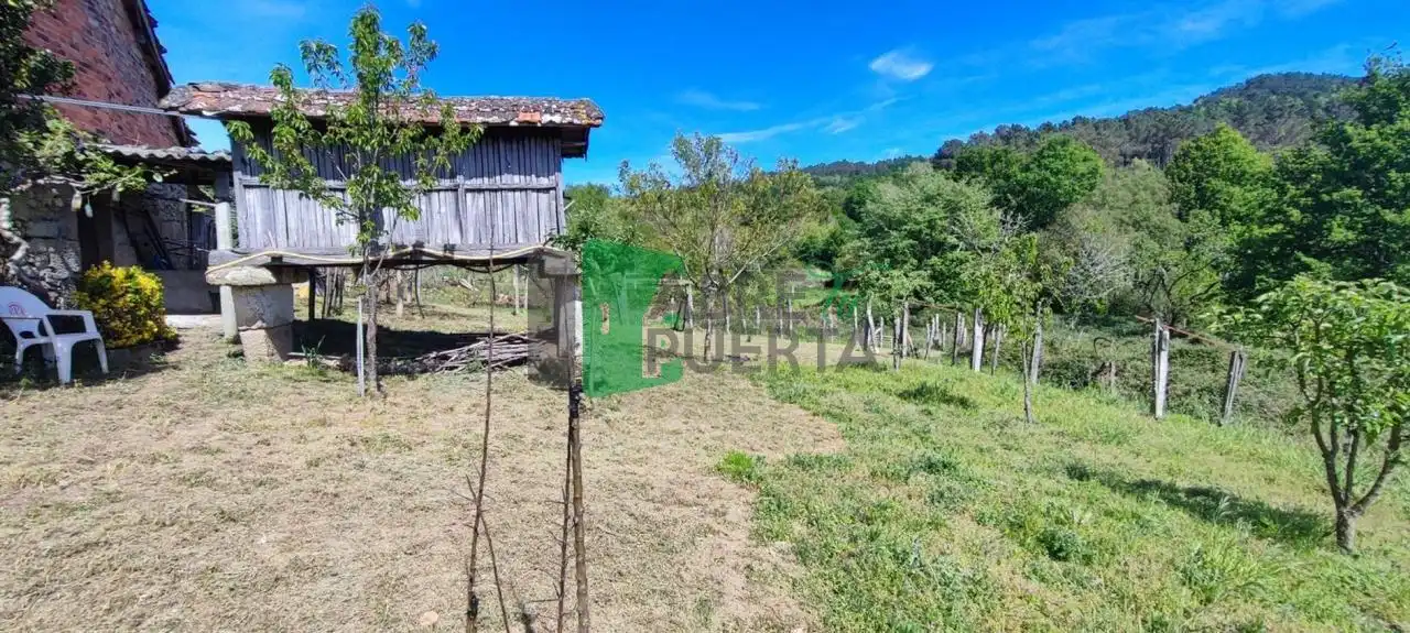 Casa rústica con jardín en venta en A Merca, imagen 5