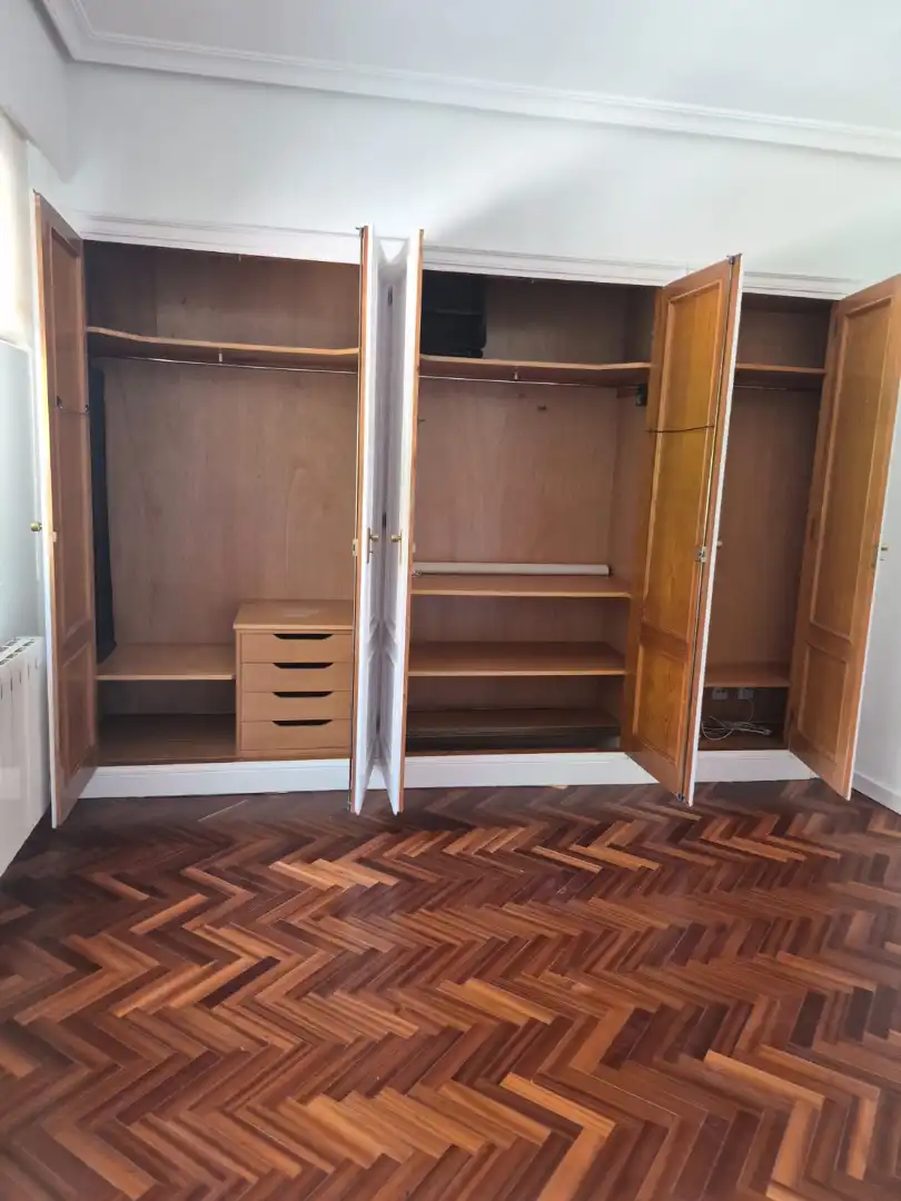 Bedroom of Flat for rent in Madrid  with Air Conditioner, Heating and Parquet flooring