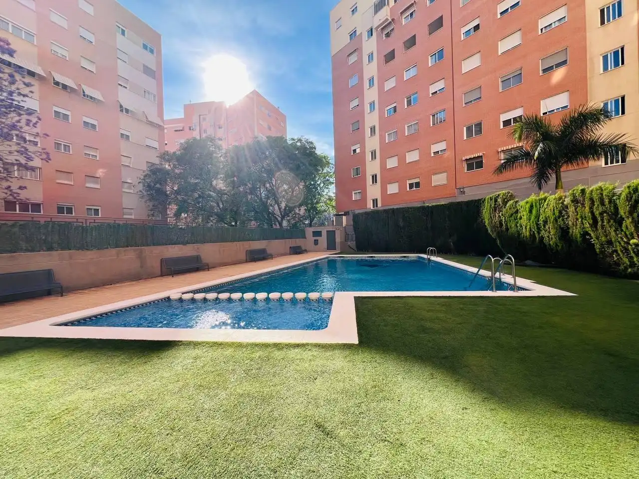 Piscina de Piso en venta en Alicante / Alacant con Aire acondicionado, Calefacción y Jardín privado
