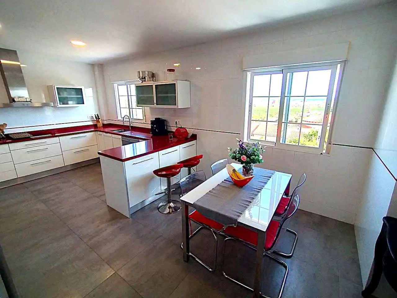 Cocina de Casa o chalet en venta en Oliva con Aire acondicionado, Jardín privado y Terraza