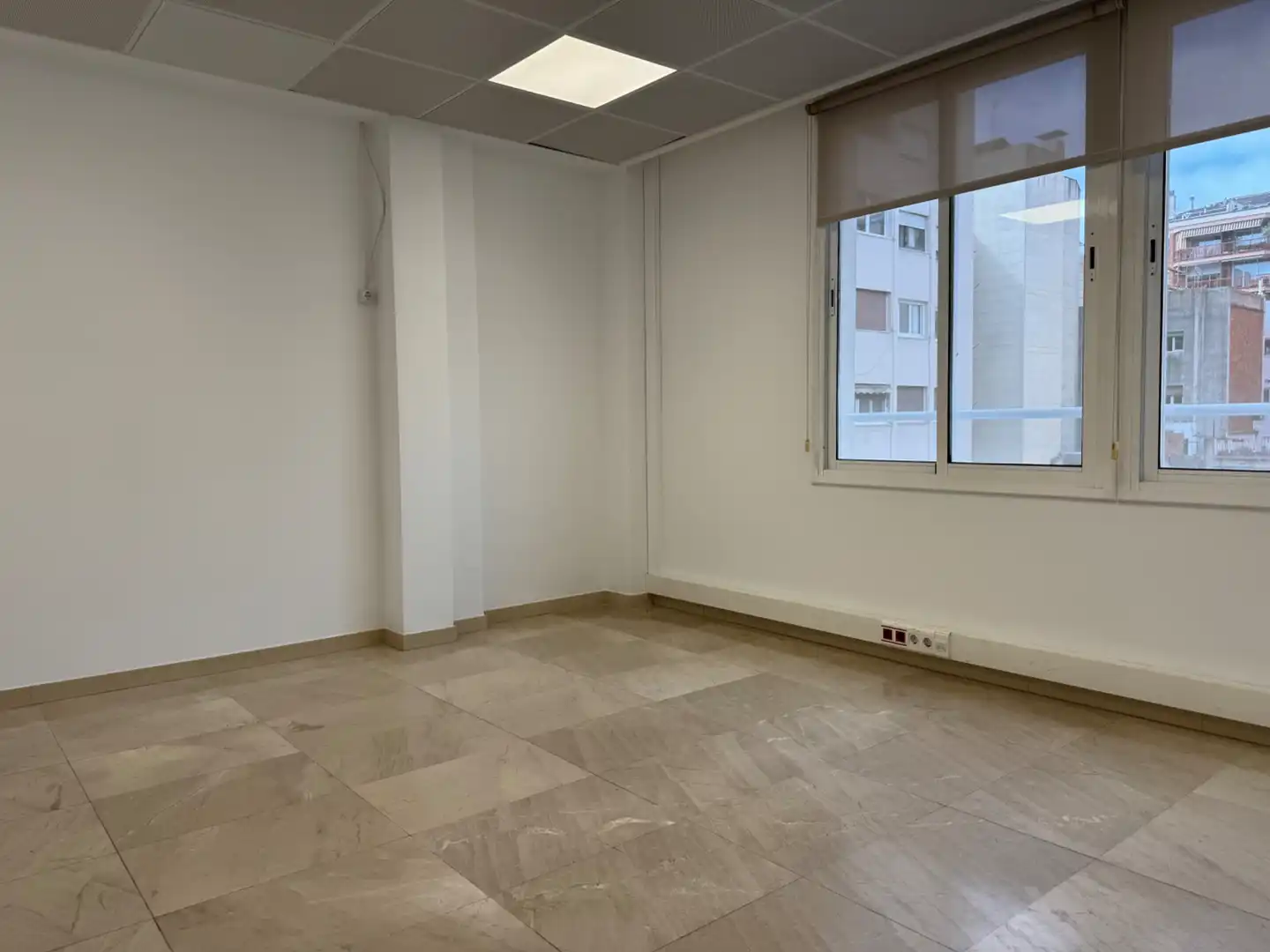 Oficina amb ascensor de lloguer a Carrer de Galileu, imagen 19