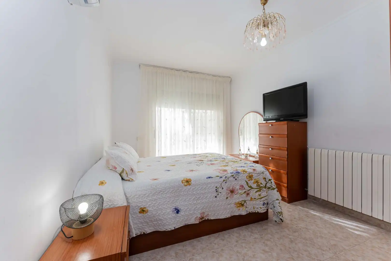 Dormitori de Casa o xalet en venda en Viladecans amb Aire condicionat, Calefacció i Jardí privat