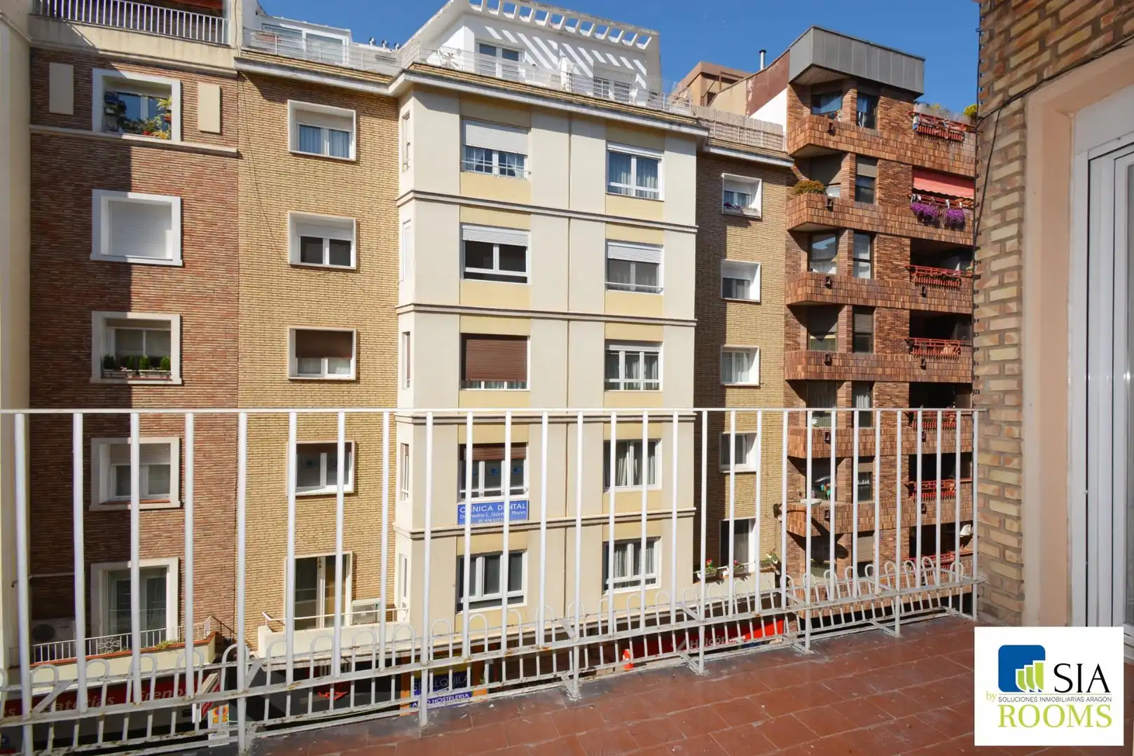 Vista exterior de Piso para compartir en Zaragoza con Calefacción, Terraza y Amueblado