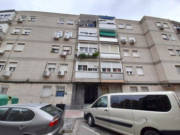 Vista exterior de Pis en venda en Parla