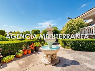 Villa avec piscine à vendre à Montserrat