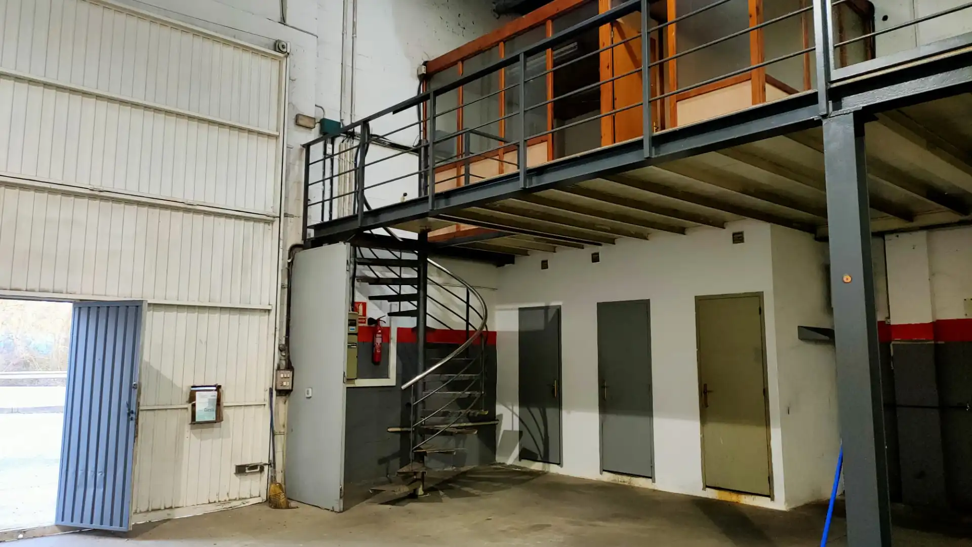 Nau industrial en venda en Riudarenes