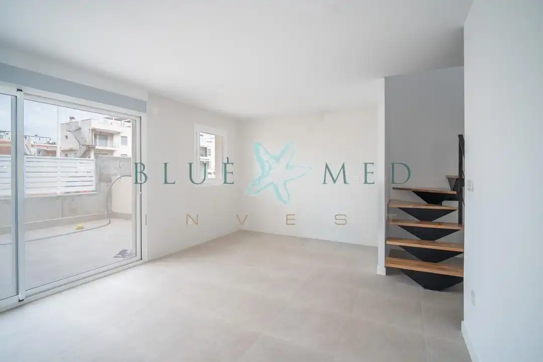 Duplex con piscina in vendita a Calle EMBARCACIÓN COLUMBRETES, imagen 10