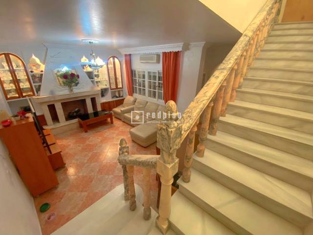 Casa-chalet en Venta en JOSÉ TALLAVI en Barrio de Ciudad Jardín