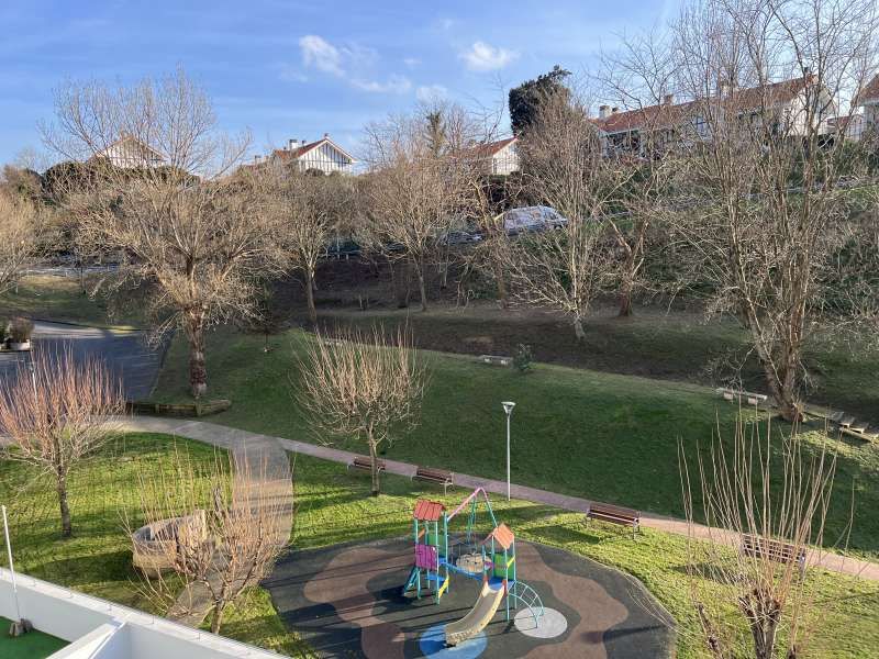 Außenansicht von Maisonette zum verkauf in Abanto y Ciérvana-Abanto Zierbena mit Heizung, Privatgarten und Terrasse