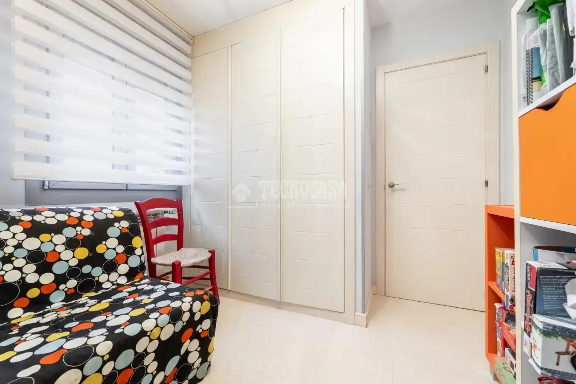Bedroom of Houses for sale in Torrelodones  with Air Conditioner, Private garden and Terrace