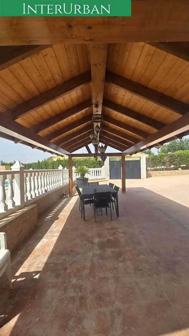 Terrassa de Casa o xalet en venda en Llíria amb Aire condicionat, Calefacció i Jardí privat