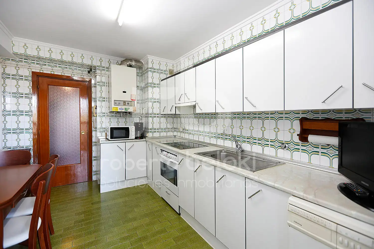 Kitchen of Flat for sale in Irun   with Heating, Storage room and Balcony