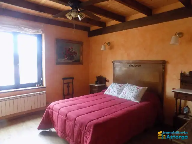 Habitación de Casa o chalet en venta en Villaobispo de Otero con Jardín privado y Parquet