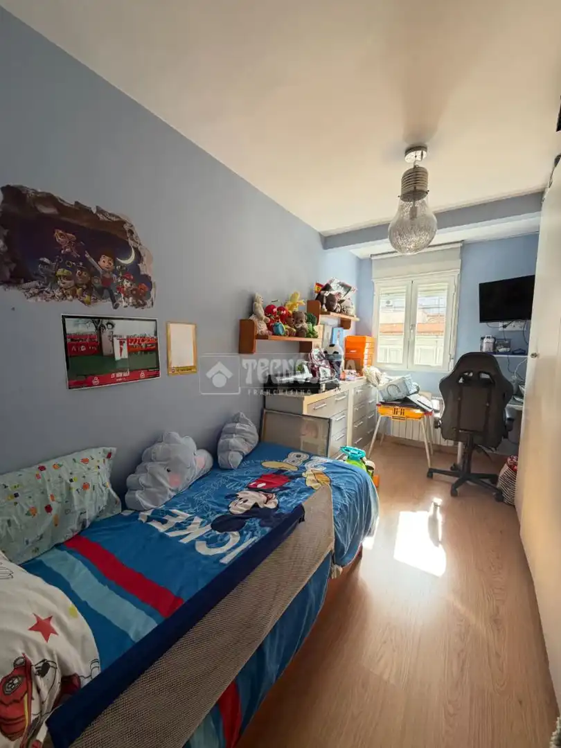 Schlafzimmer von Wohnung zum Verkauf in Madrid mit Heizung, Parkett und Möbliert