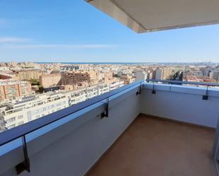 Exterior view of Flat to rent in  Valencia Capital  with Air Conditioner, Terrace and Balcony