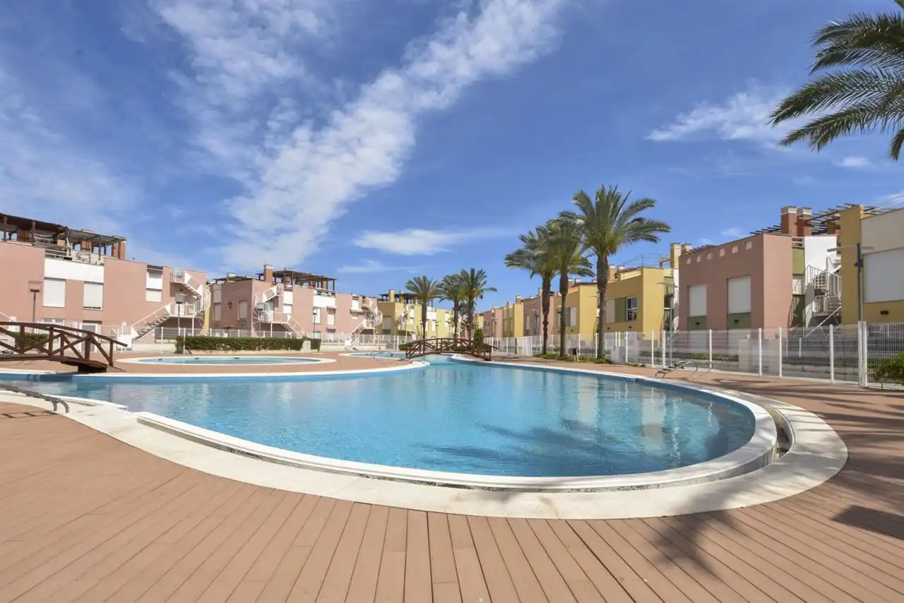 Piscina de Apartamento en venta en Vera con Piscina y Amueblado