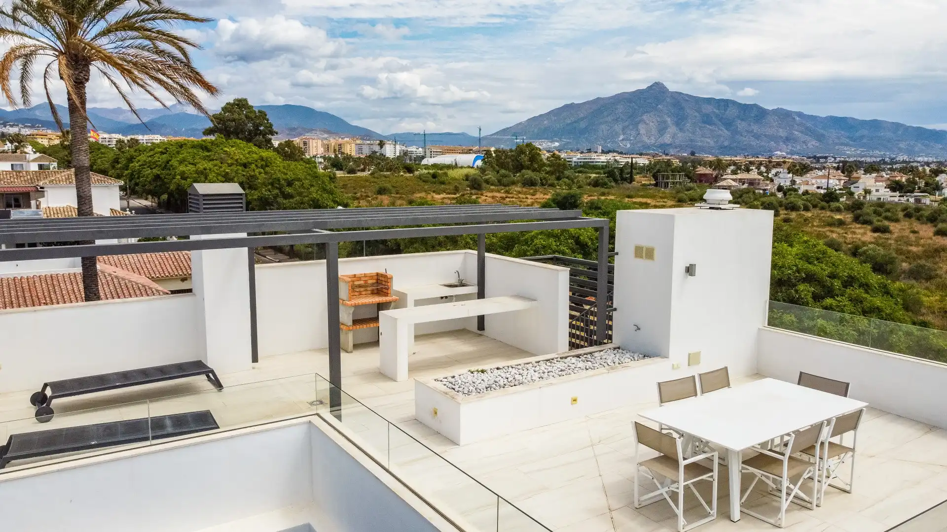 Houses for rent in JOSE ECHEGARAY-L VISTA PL, 158, Nueva Alcántara
