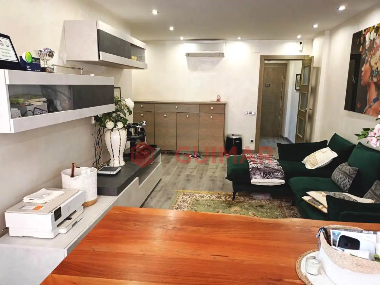 Cuina de Pis en venda en Barcelona amb Aire condicionat, Jardí privat i Parquet