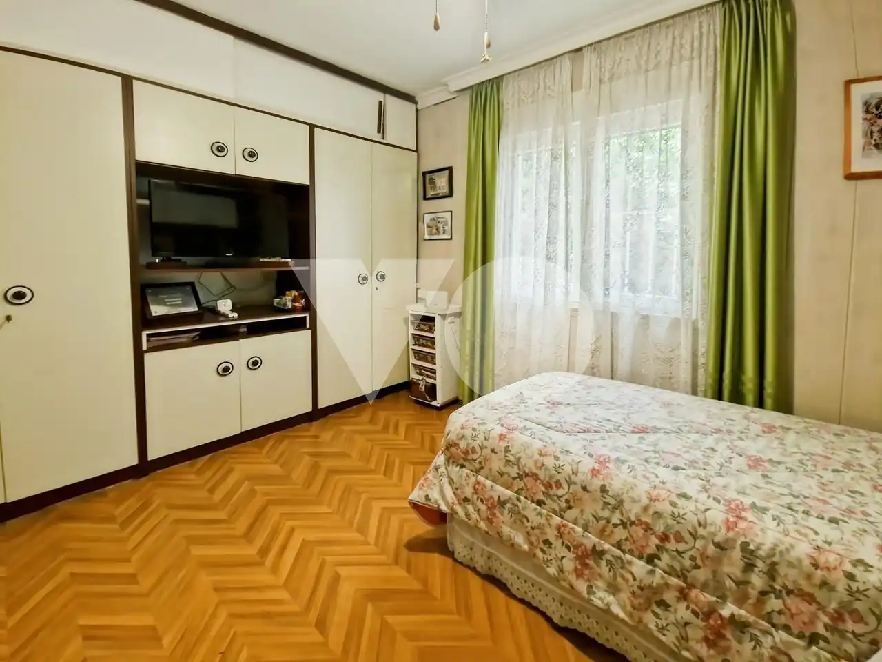 Habitación de Planta baja en venta en Madrid con Calefacción y Terraza