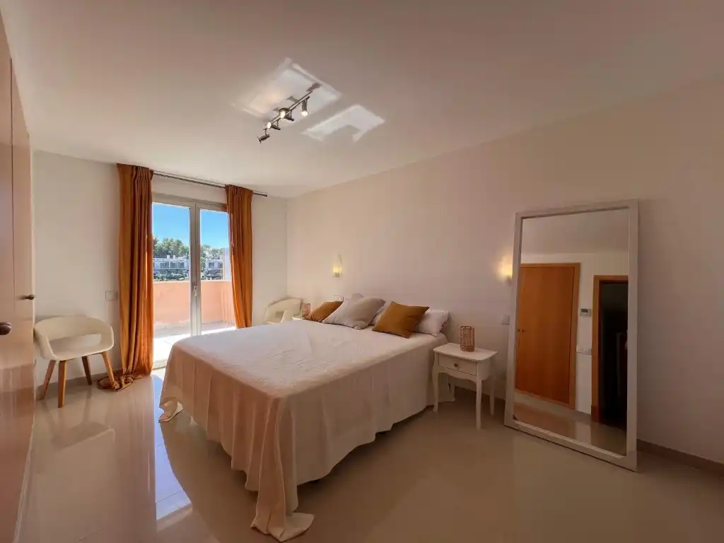 Schlafzimmer von Einfamilien-Reihenhaus zur Miete in Cala Vinyes