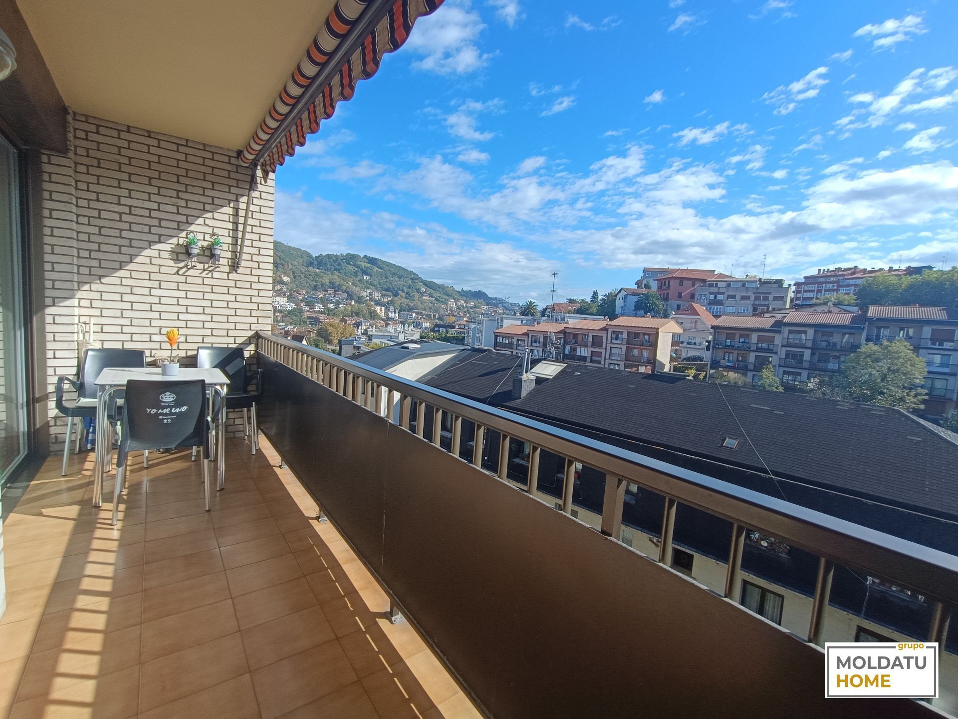 Exterior view of Flat for sale in Donostia - San Sebastián   with Heating, Terrace and Storage room
