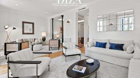 Photo 2 of Flat to rent in De Alfonso XII, Jerónimos, Madrid