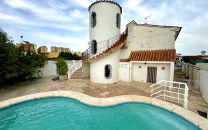 Swimming pool of House or chalet for sale in Gandia  with Air Conditioner, Terrace and Swimming Pool