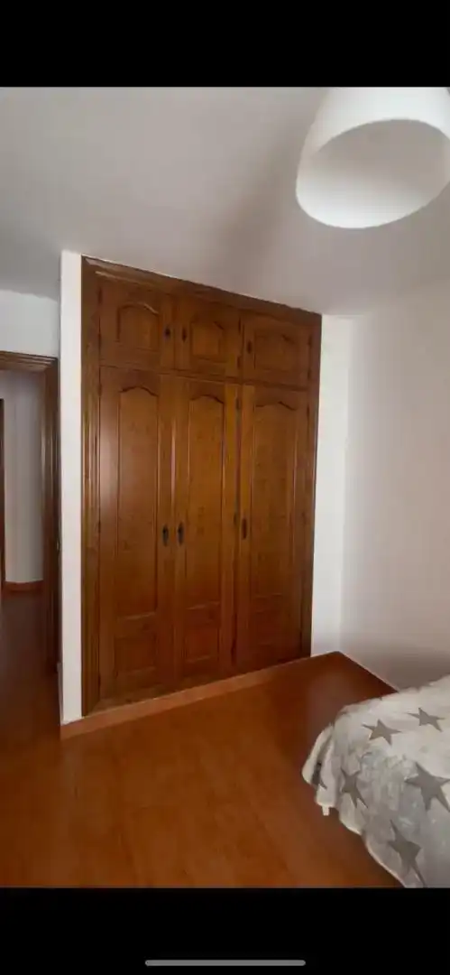 Dormitori de Dúplex per a compartir en Málaga amb Aire condicionat, Parquet i Traster