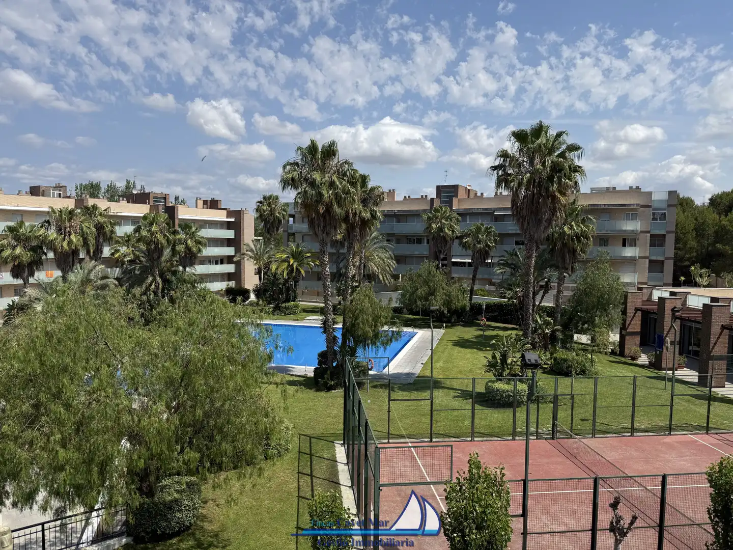 Apartament amb piscina en venda a Camí de les Pasquales 4